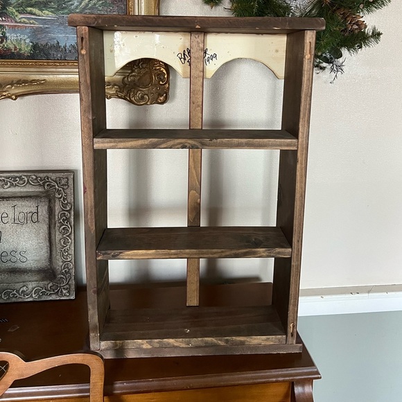 Rare Vintage 1989 Hand Carved Solid
Wood Apple Shelf - Picture 2 of 8